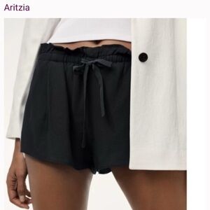 Wilfred Montrouge Shorts Crepe Paperbag Elastic Tie Waist Shorts Black Small